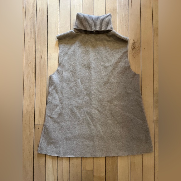 S - Zara turtleneck vest - Picture 2 of 2